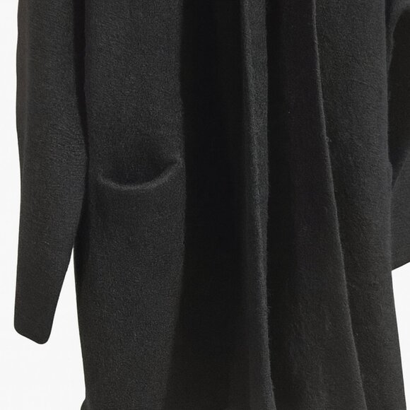 Luxury Baby Alpaca Medium-size Long Black Sweater – Handcrafted Andean Warmth, U - Picture 3 of 4